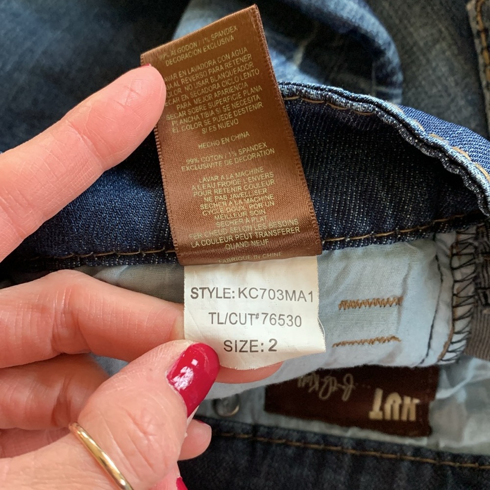 Capris - Picture 7 of 10